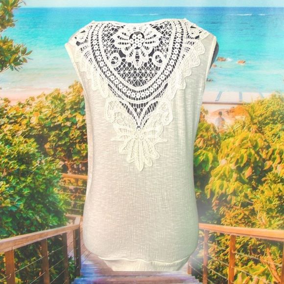 Daisy Fuentes sleeveless lightly textured button down lace appliqué back - Picture 1 of 6